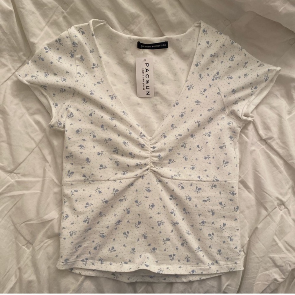 Brandy melville gina floral top